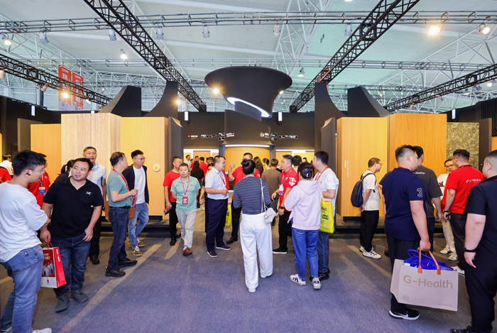 Z6人生就是博板材新品传奇开放2025临沂木博会